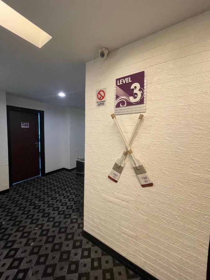 New World Express Motel Bintulu Exteriér fotografie