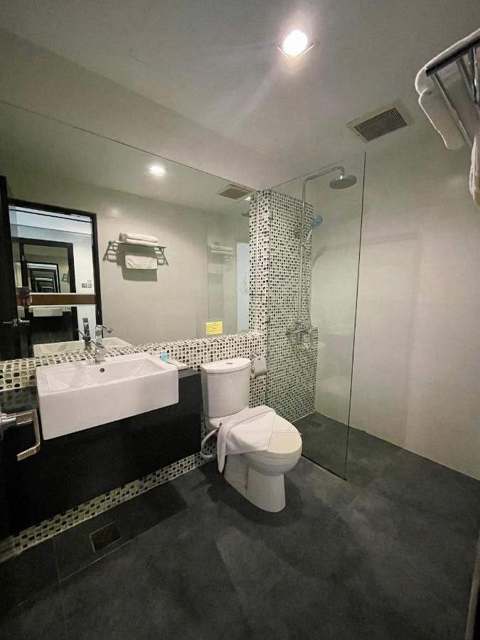 New World Express Motel Bintulu Exteriér fotografie