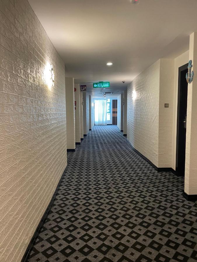 New World Express Motel Bintulu Exteriér fotografie